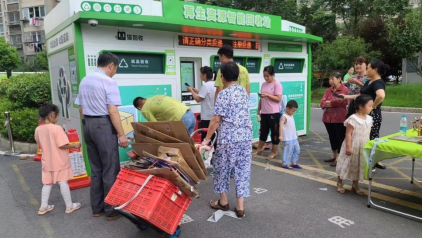 貓先生智能垃圾分類，垃圾分類房生產(chǎn)廠家，廢品回收站價(jià)格